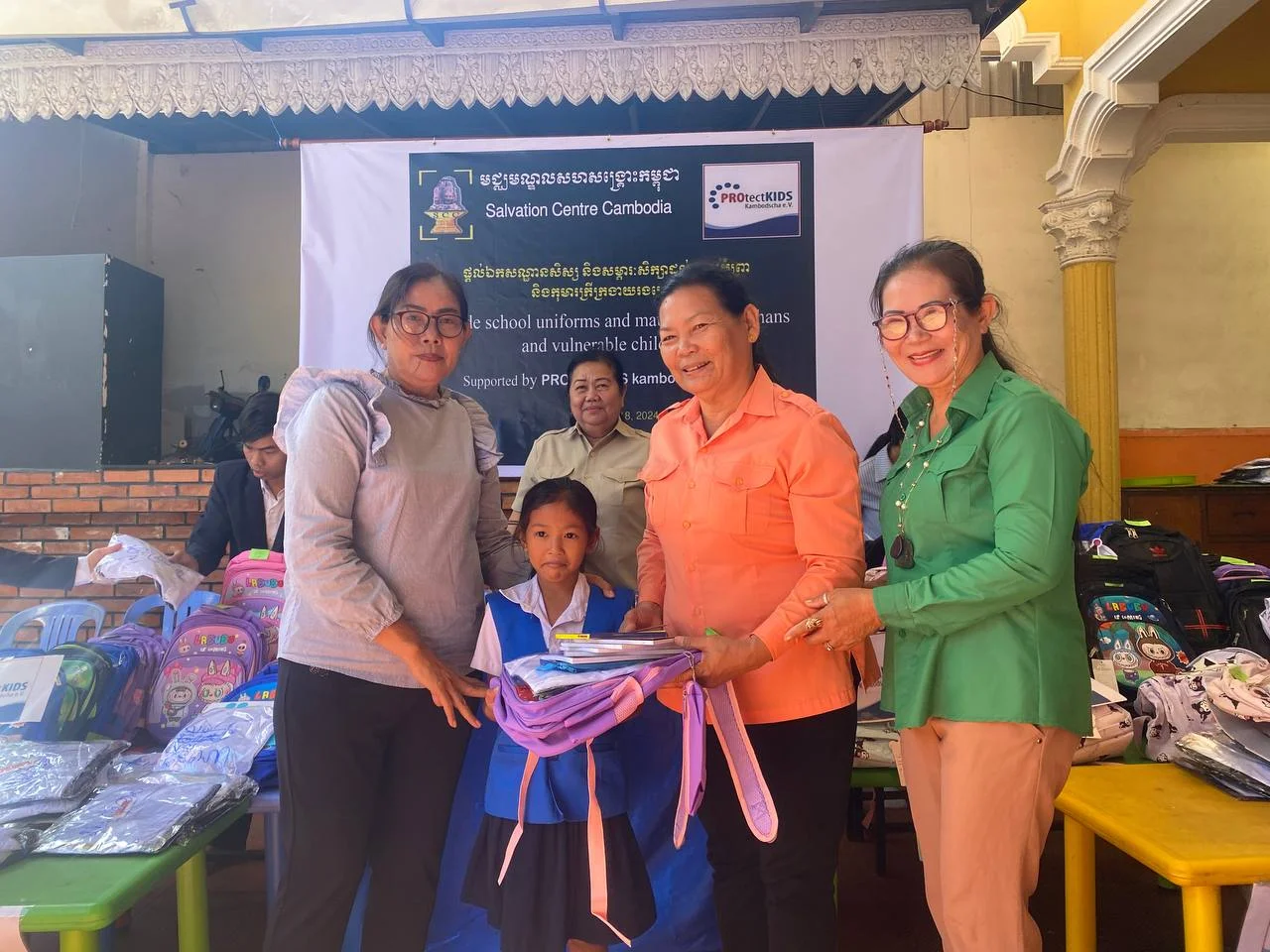 ចិត្តស្ងប់សុខរបស់បុគ្គល និងការរស់នៅក្នុងសហគមន៍ប្រកបដោយសន្តិភាព។
